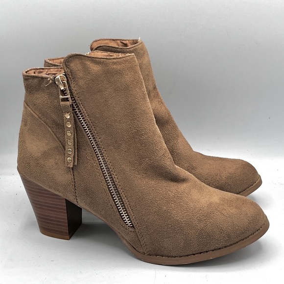Charles Albert Ankle Bootie Size 9 Zide Zip Stack Heel Vegan Suede Tan Western - Picture 4 of 10